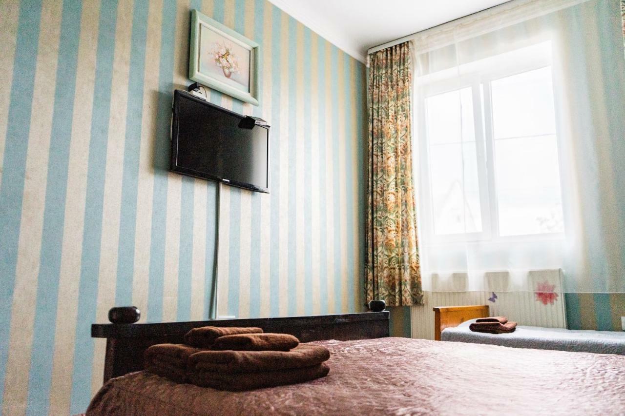 Hostel Villa Roma Lviv Exteriör bild
